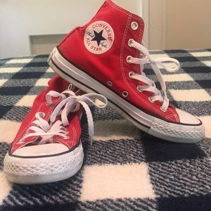 High Top Converse Chuck Taylor’s